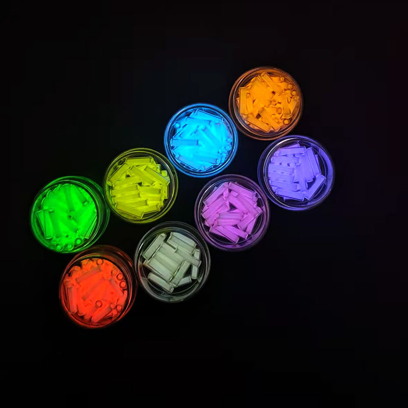 Tube lumineux auto-luminescent - Glow Sticks Survival avis et prix